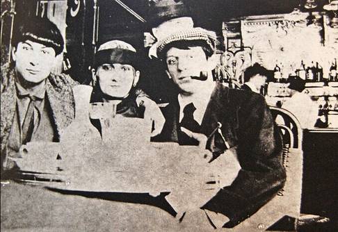 如何成为艺术收藏达人？麻将胡了试玩网站免费(图2)